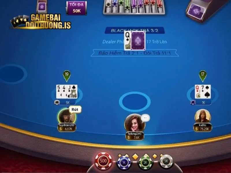 Blackjack là game bài mà người chơi sẽ đối đầu với nhà cái